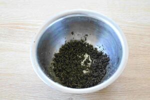 春菊のごま和え