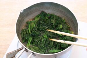 ちぢみほうれん草のおひたし