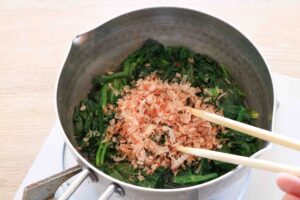 ちぢみほうれん草のおひたし