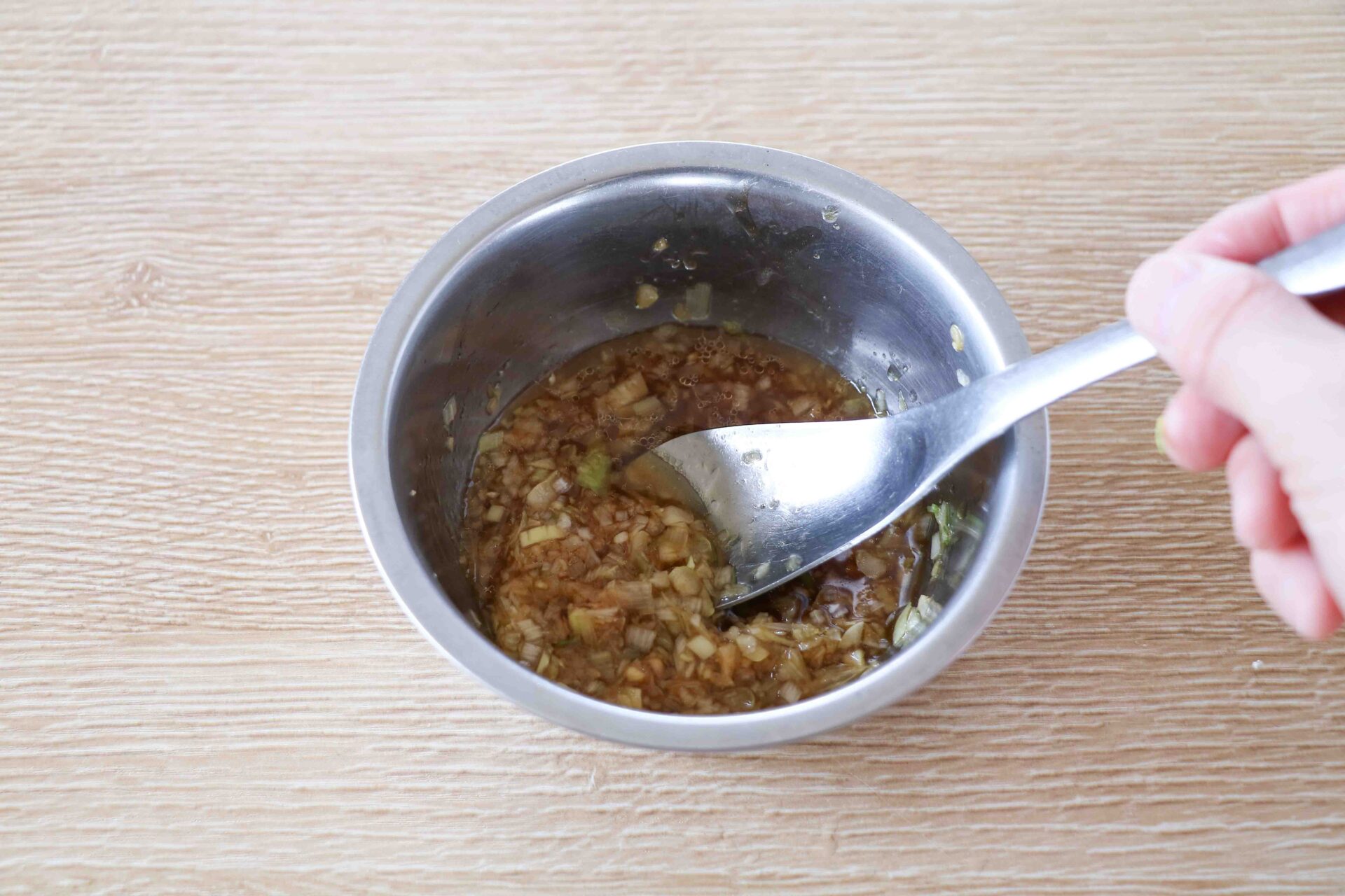 チンゲン菜の香味ナッツだれ